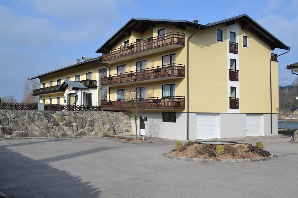 Gasthof S'Schatzkastl Ardagger Markt Екстер'єр фото
